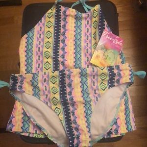 Girls Bikini. Tanking top w. tags.